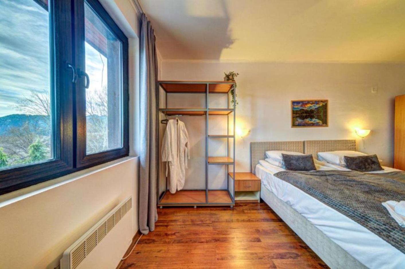 Silver Hills Rooms & Apartments With Free Parking スモーリャン エクステリア 写真
