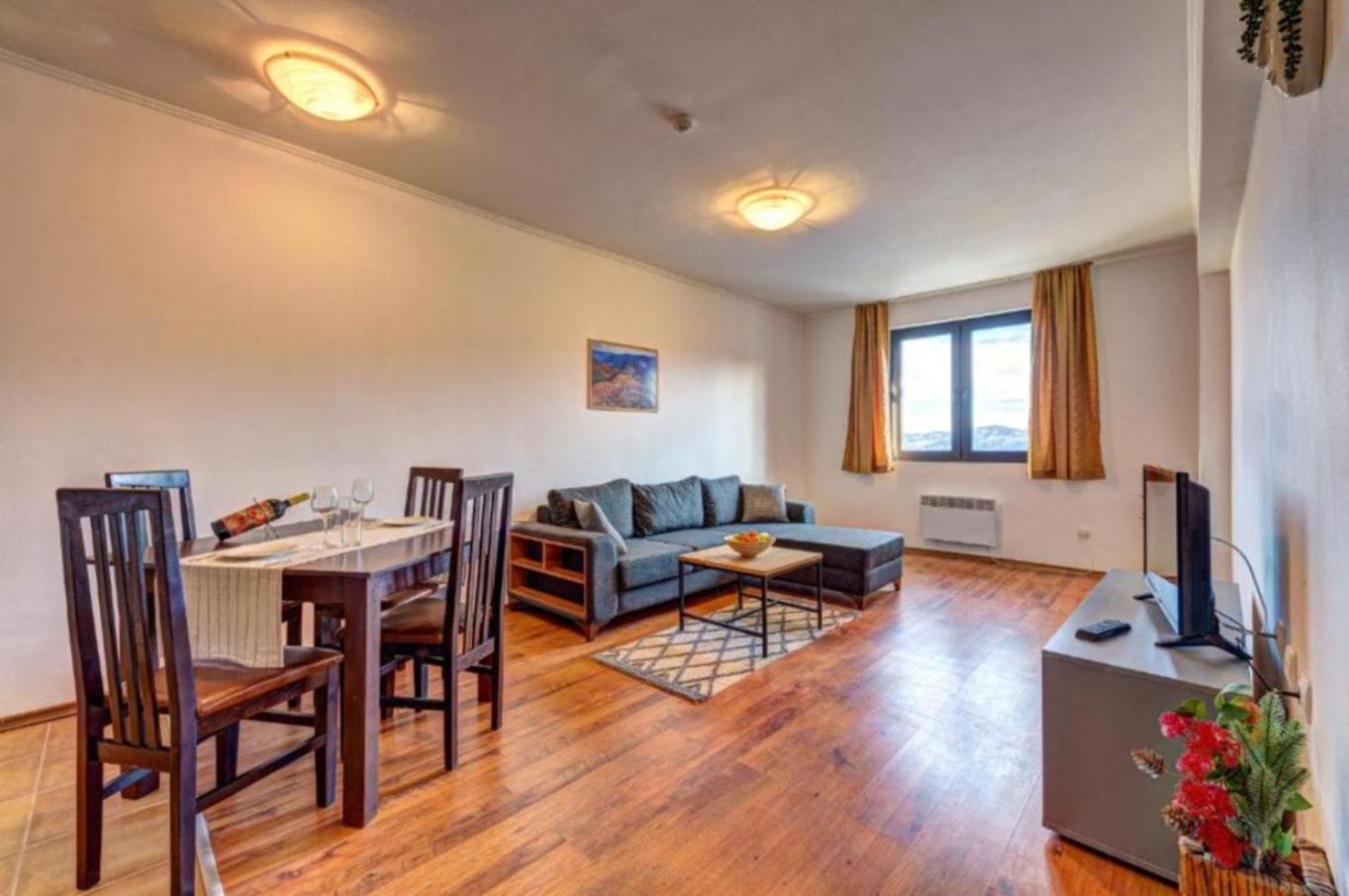 Silver Hills Rooms & Apartments With Free Parking スモーリャン エクステリア 写真
